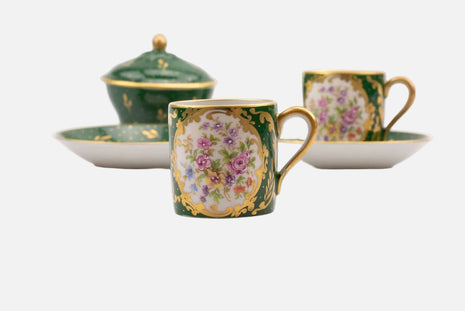 Lot 2 tasses à café et accessoires en porcelaine de Limoges Malbec & Treillard Frères