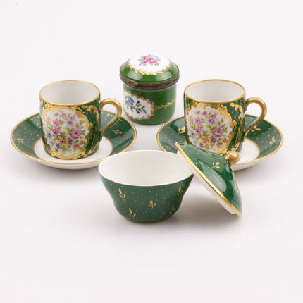 Tasses à café en porcelaine de Limoges Malbec & Treillard Frères  