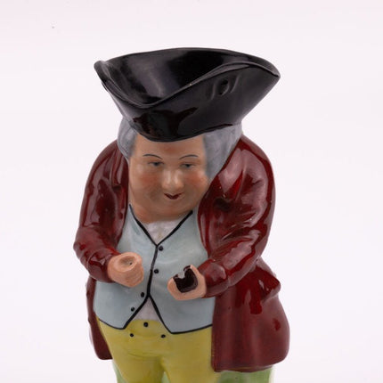 Pichet en forme d'homme en porcelaine Sitzendorf
