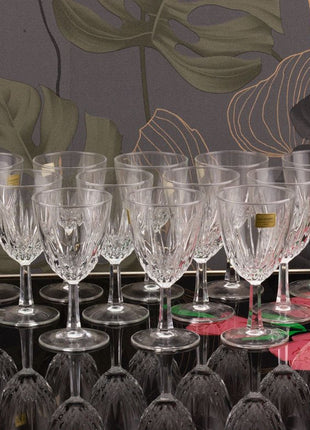 Luminarc white wine glass