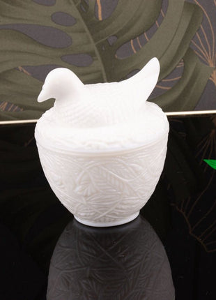 Bonbonnière pigeon de la manufacture Avon blanc