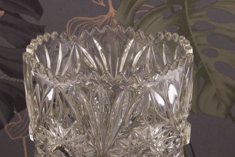 Grand vase en cristal taillé
