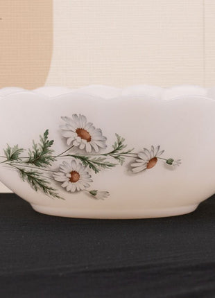 Saladier vintage blanc Arcopal collection Marguerite