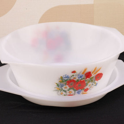 Vintage Arcopal cocotte from the Fleurs des champs collection, white