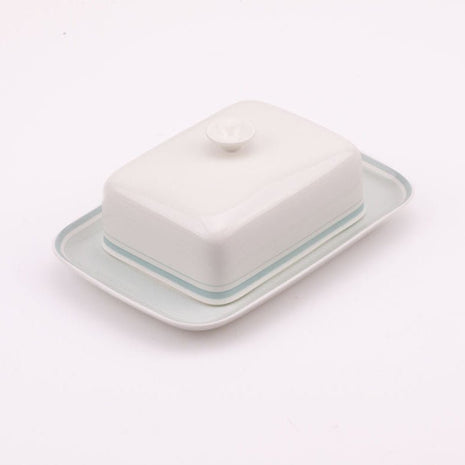 Beurrier Villeroy et Boch en porcelaine blanche avec ligne verte