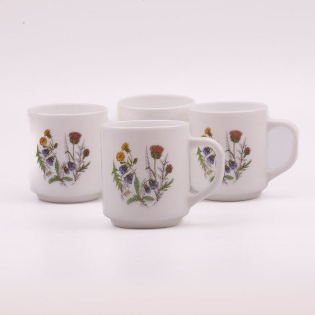 4 mugs vintage Arcopal Fleurs des champs blanc