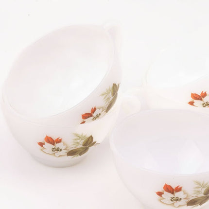 5 tasses Arcopal vintage blanches avec motif fleuri collection Aubépine