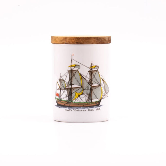 Grand pot en porcelaine avec couvercle blanc