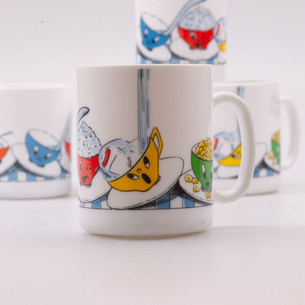 5 mugs vintage Arcopal en opaline blanche avec motifs de tasses