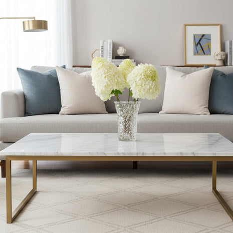 Vase hexagonal en verre moulé