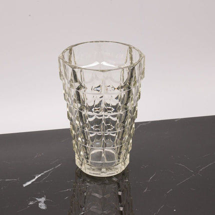 Vase vintage en verre moulé à facettes