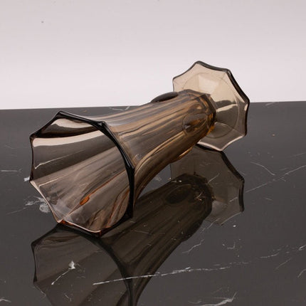 Vintage Art Deco vaas van gerookt gevormd glas