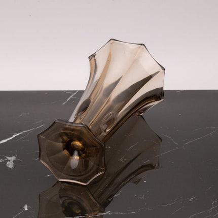 Vintage Art Deco vaas van gerookt gevormd glas