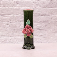 Elégant vase en porcelaine verte à rose