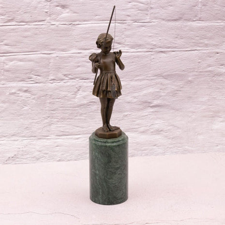 Sculpture en bronze Jeune Pêcheuse socle en marbre