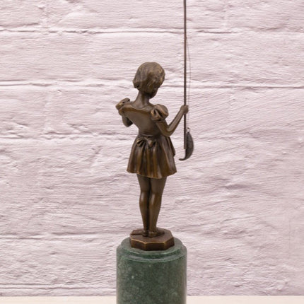 Sculpture en bronze Jeune Pêcheuse socle en marbre