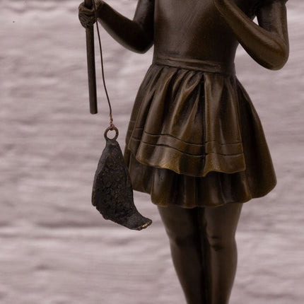 Sculpture en bronze Jeune Pêcheuse socle en marbre Preifs