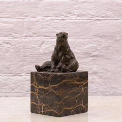 Sculpture en bronze ours polaire signé Milo 