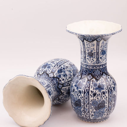 Titre : Paire de Grands Vases Trompette Delft Royal 33cm | Signés Peints Main