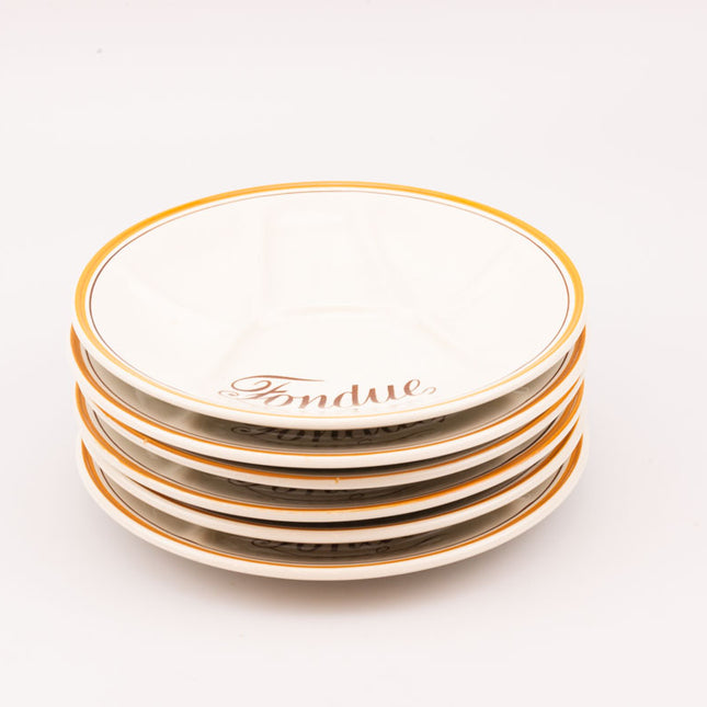 6 assiettes à compartiments pour Fondue Boch de la série "Fermette" en porcelaine blanche avec pourtour rouge