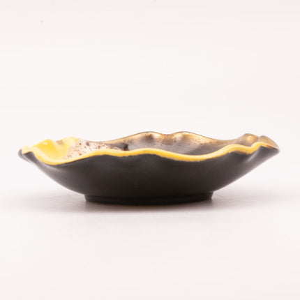 Plat décoratif Dümler & Breiden jaune, brun et beige signé 369/18