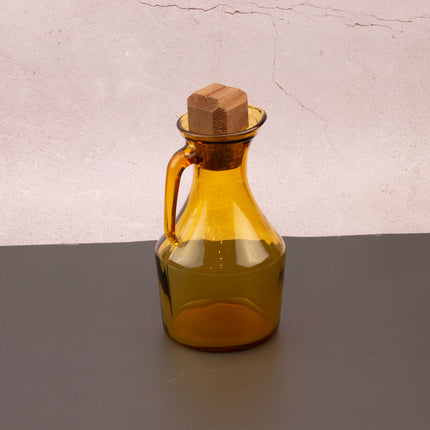 Carafe en verre fumé jaune et bouchon en liège et bois petite hanse