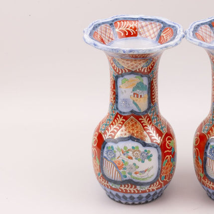 Paire de vases à décor Petrus Regout Maastricht en porcelaine Imaris orange et bleu 