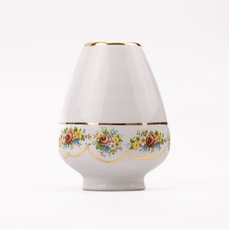 Vase en porcelaine blanche de Bruxelles avec liseret doré et fleurs blanc