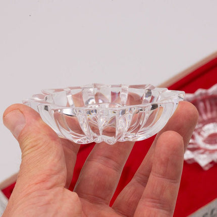 Paire de bougeoirs en étoile en cristal d'Arques dans leur boîte d'origine