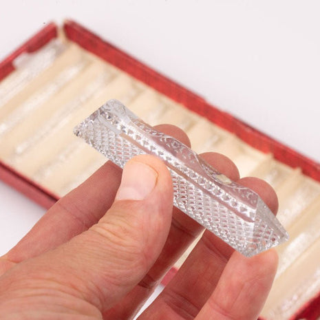 Set de 12 porte-couteaux vintage en cristal dans leur boîte transparent