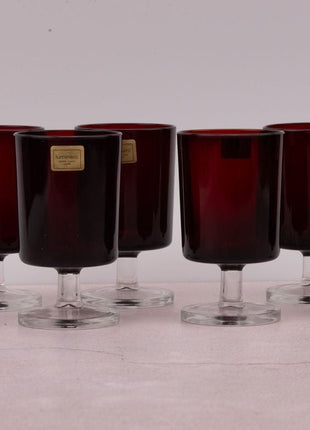6 petits verres rouges rubis à pied Luminarc