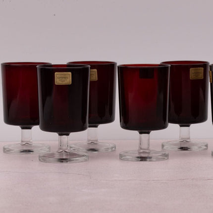 6 petits verres rouges rubis à pied Luminarc