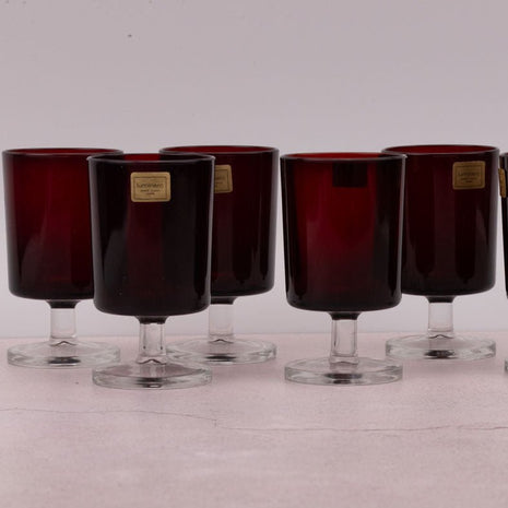 6 petits verres rouges rubis à pied Luminarc