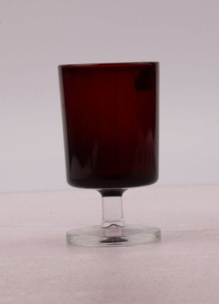 6 petits verres rouges rubis à pied Luminarc