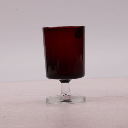 6 petits verres rouges rubis à pied Luminarc