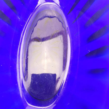 Plat saladier ovale bleu cobalt en verre extrémités ondulés