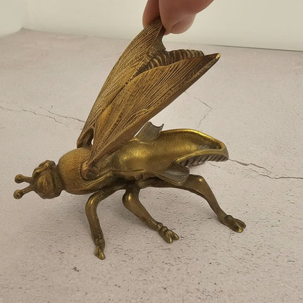 Petite boîte de rangement en forme de mouche