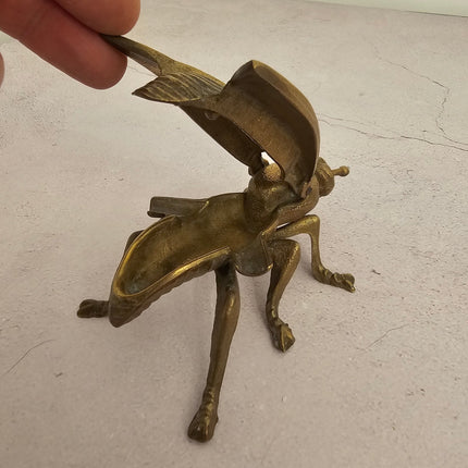 Petite boîte de rangement en forme de mouche