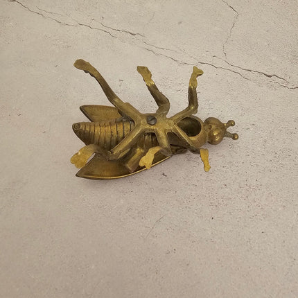 Petite boîte de rangement en forme de mouche