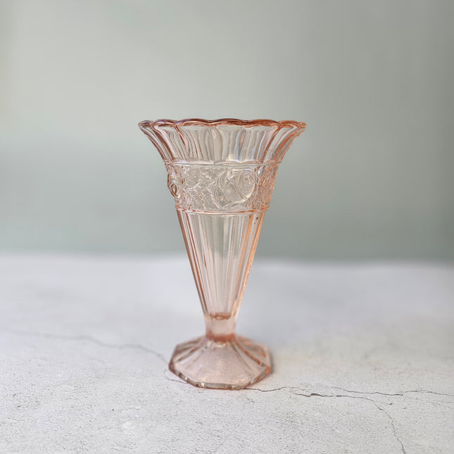 Vase verrerie Scailmont en verre pressé rose - Art Déco Belgique
