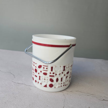 Seau à glaçons blanc vintage en opaline avec motifs rouges