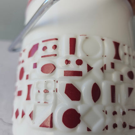 Seau à glaçons blanc vintage en opaline avec motifs rouges