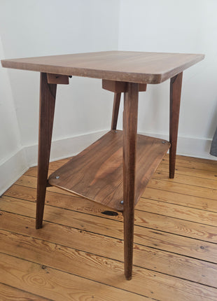 Table d'appoint vintage à double plateau style scandinave