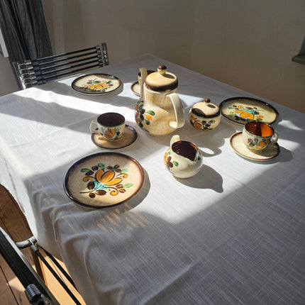 Complete koffieset voor 10 personen van Boch, Corfu-serie