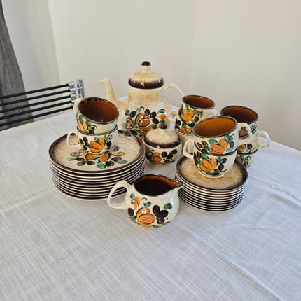 Complete koffieset voor 10 personen van Boch, Corfu-serie
