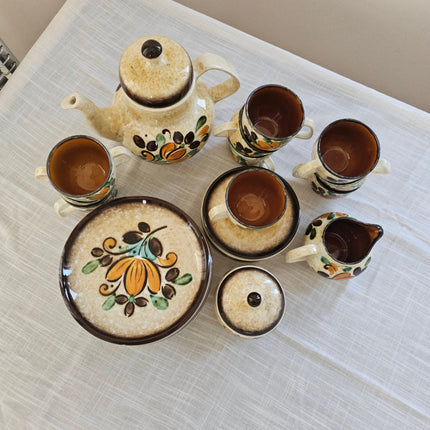 Complete koffieset voor 10 personen van Boch, Corfu-serie