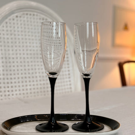 Lot de 4 flûtes à champagne Luminarc pied noir - Années 70