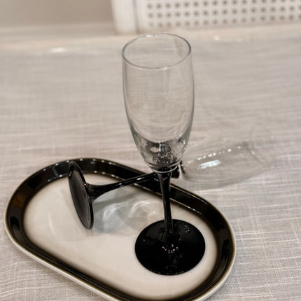 Lot de 4 flûtes à champagne Luminarc pied noir - Années 70
