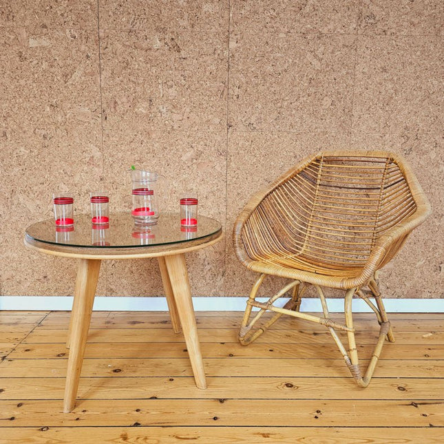 Table basse en bois avec plateau en verre