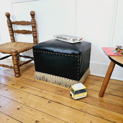Vintage pouf